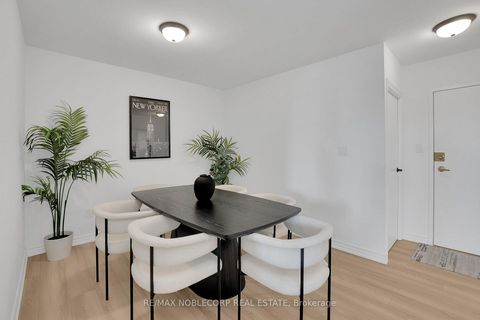 Photo 6 at 901 - 3131 Bridletowne Circle, L'Amoreaux, Toronto