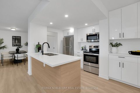 Photo 11 at 901 - 3131 Bridletowne Circle, L'Amoreaux, Toronto