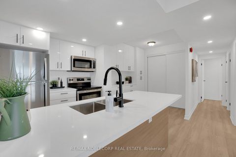 Photo 14 at 901 - 3131 Bridletowne Circle, L'Amoreaux, Toronto