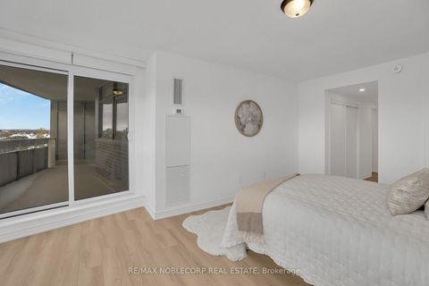 Photo 18 at 901 - 3131 Bridletowne Circle, L'Amoreaux, Toronto