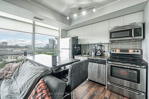 Photo 9 at 617 - 38 Joe Shuster Way, South Parkdale, Toronto