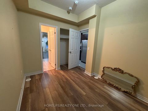 Photo 7 at 15 - 29 Island Road, West Hill, Toronto