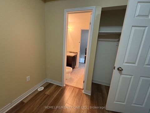 Photo 8 at 15 - 29 Island Road, West Hill, Toronto