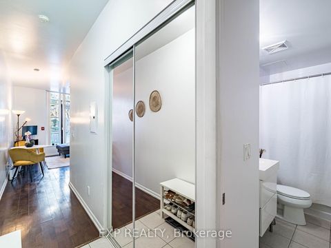 Photo 5 at 167 - 209 Fort York Boulevard, Niagara, Toronto