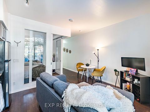 Photo 8 at 167 - 209 Fort York Boulevard, Niagara, Toronto