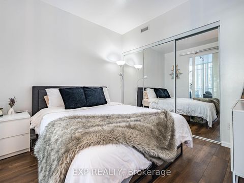 Photo 15 at 167 - 209 Fort York Boulevard, Niagara, Toronto