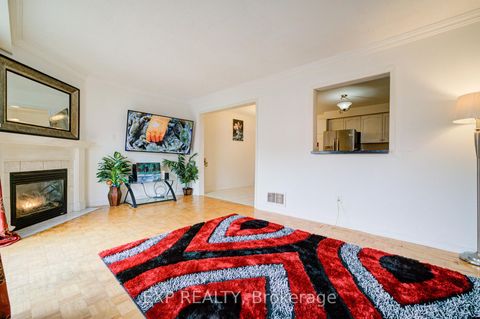Photo 11 at 163 Sassafras Circle, Patterson, Vaughan