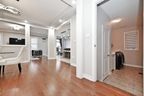 Photo 20 at 14 Beaconsfield Drive, Kleinburg, Vaughan