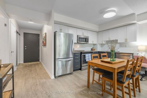 Photo 8 at 206 - 816 Lansdowne Avenue, Junction, Toronto