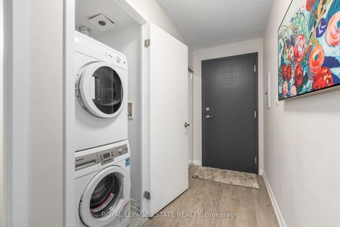 Photo 17 at 206 - 816 Lansdowne Avenue, Junction, Toronto