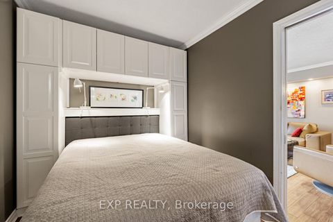 Photo 13 at 2017 - 33 Harbour Square, Waterfront Communities C1, Toronto