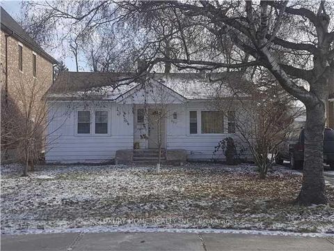 Photo 0 at 229 Lawrence Avenue, Harding, Richmond Hill