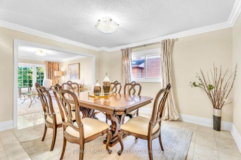 Photo 9 at 22 Larratt Lane, Westbrook, Richmond Hill