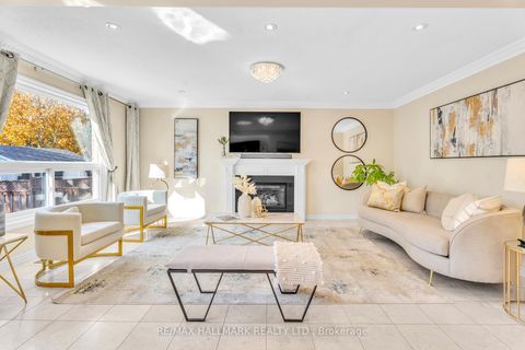 Photo 18 at 22 Larratt Lane, Westbrook, Richmond Hill