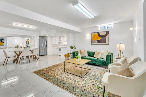 Photo 36 at 22 Larratt Lane, Westbrook, Richmond Hill