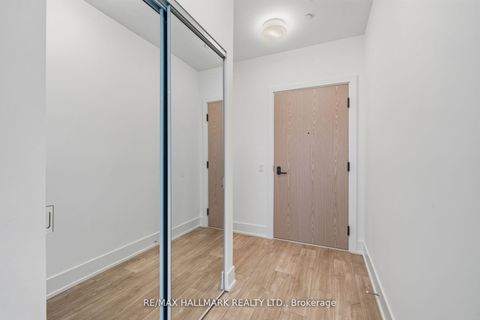 Photo 2 at 1906 - 10 Inn On The Park Drive, Don Mills, Toronto