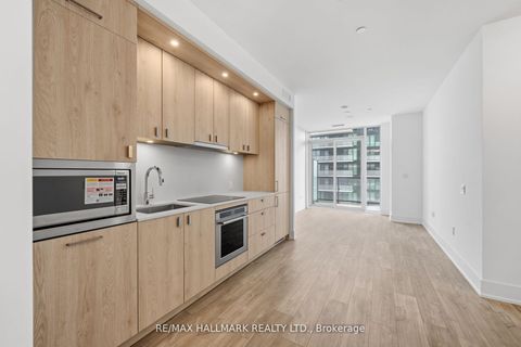 Photo 4 at 1906 - 10 Inn On The Park Drive, Don Mills, Toronto