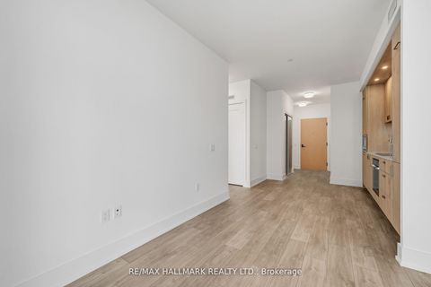 Photo 8 at 1906 - 10 Inn On The Park Drive, Don Mills, Toronto