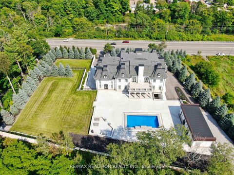 Photo 1 at 14358 Bathurst Street, Rural King, King