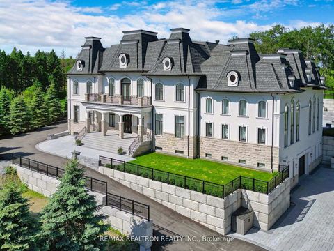 Photo 2 at 14358 Bathurst Street, Rural King, King