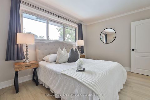 Photo 18 at 45 Doonaree Drive, Donalda, Toronto