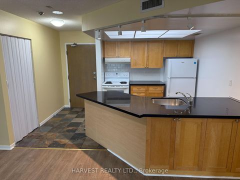 Photo 5 at 1715 - 1001 Bay Street, Bay Street Corridor, Toronto