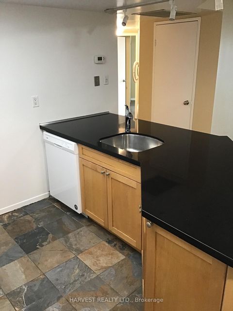 Photo 6 at 1715 - 1001 Bay Street, Bay Street Corridor, Toronto