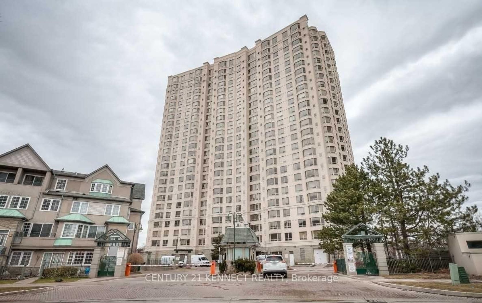 2807 - 228 Bonis Avenue, Sullivan, Toronto 