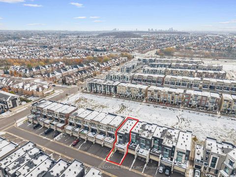 Photo 33 at 27 Adaskin Avenue, Patterson, Vaughan