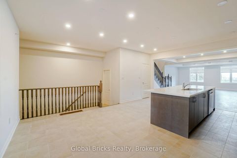 Photo 11 at 49 Burnhamthorpe Road E, GO Glenorchy, Oakville