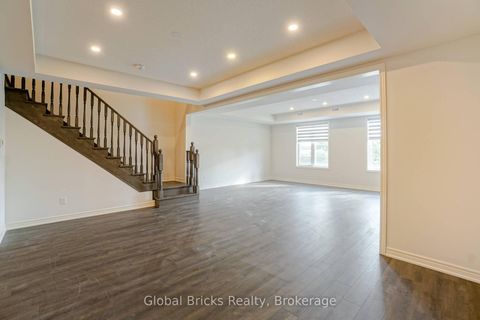 Photo 13 at 49 Burnhamthorpe Road E, GO Glenorchy, Oakville