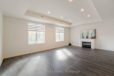Photo 15 at 49 Burnhamthorpe Road E, GO Glenorchy, Oakville