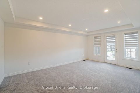 Photo 22 at 49 Burnhamthorpe Road E, GO Glenorchy, Oakville