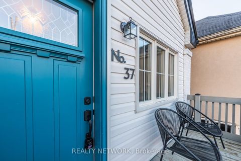 Photo 2 at 37 Florence Crescent, Smythe, Toronto