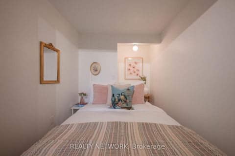 Photo 4 at 37 Florence Crescent, Smythe, Toronto