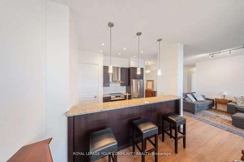 Photo 11 at PH01 - 9245 Jane Street, Maple, Vaughan