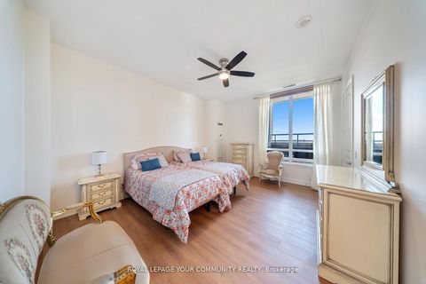 Photo 21 at PH01 - 9245 Jane Street, Maple, Vaughan