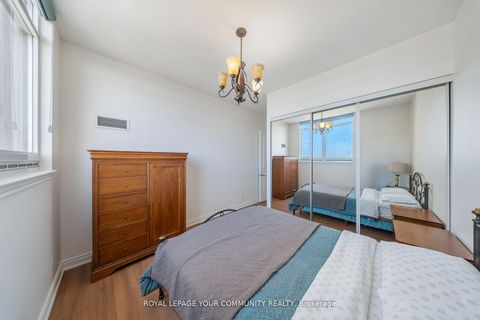 Photo 32 at PH01 - 9245 Jane Street, Maple, Vaughan