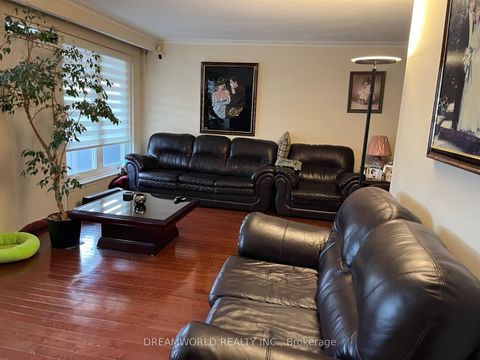 Photo 2 at 35 Cobb Avenue, Jane Heights, Toronto