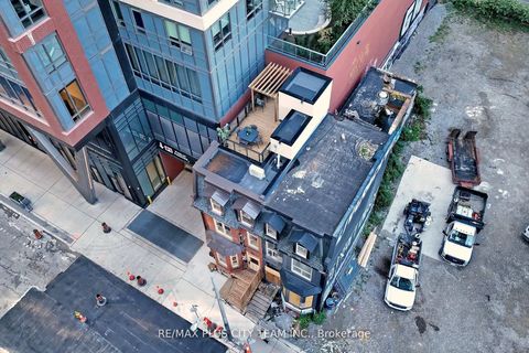 Photo 37 at 118 Peter Street, Waterfront Communities C1, Toronto