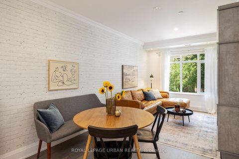 Photo 5 at 223 - 1900 Bayview Avenue, York Mills, Toronto