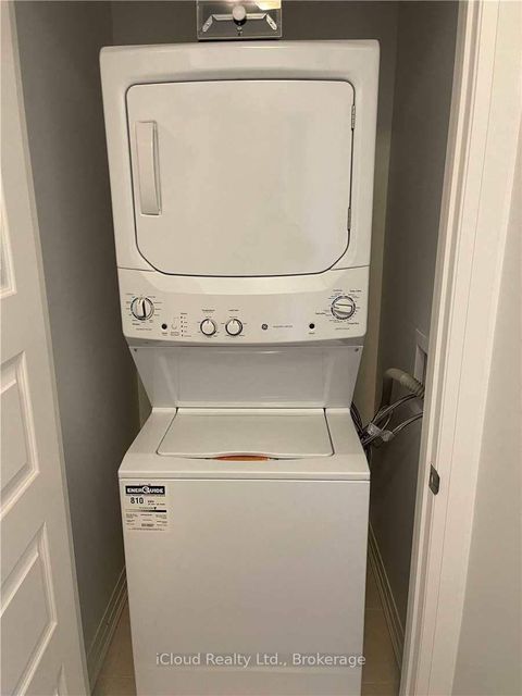 Photo 6 at 320 - 102 Grovewood Common Drive, GO Glenorchy, Oakville