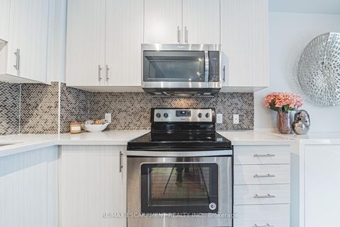 Photo 5 at 329 - 2486 Old Bronte Road, WT West Oak Trails, Oakville