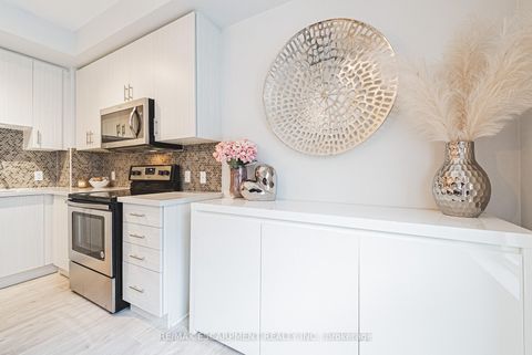 Photo 7 at 329 - 2486 Old Bronte Road, WT West Oak Trails, Oakville