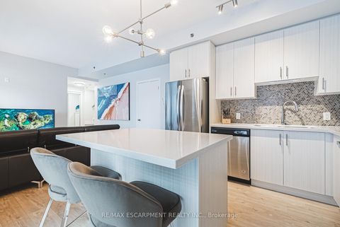 Photo 8 at 329 - 2486 Old Bronte Road, WT West Oak Trails, Oakville