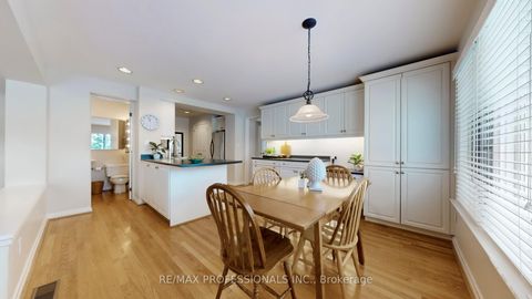 Photo 10 at 44 Robin Hood Road, Humber Valley, Toronto
