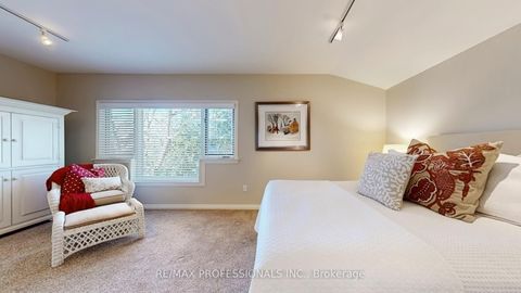 Photo 19 at 44 Robin Hood Road, Humber Valley, Toronto