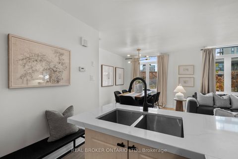 Photo 11 at 4106 - 41 Sudbury Street, Niagara, Toronto