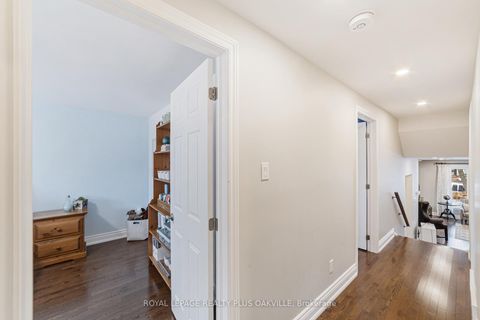 Photo 14 at 437 Withnell Crescent, WO West, Oakville