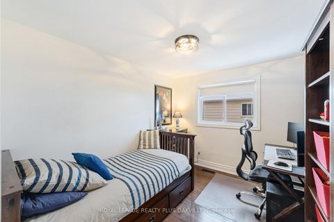 Photo 16 at 437 Withnell Crescent, WO West, Oakville